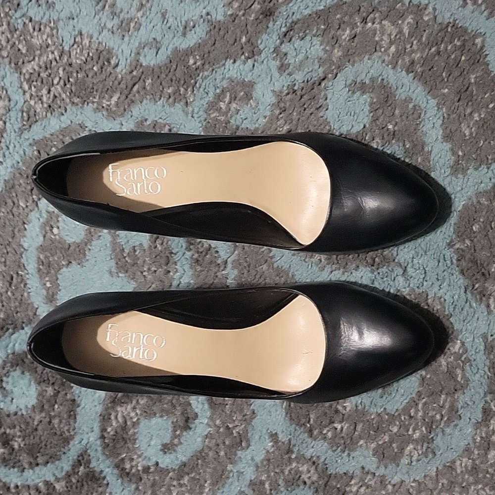 Franco Sarto black heels, size 9.5, used, good condition.